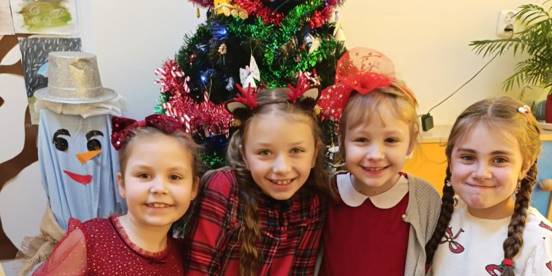 🎄 Wigilia klasowa klasy pierwszej – magiczny czas razem 🎁